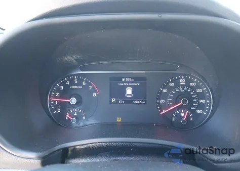 2020 Kia Soul Lx z USA, uszkodzony, nr VIN KNDJ23AU5L7084443